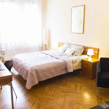 New Modern Homes Rakoczi 57 Appartement *
