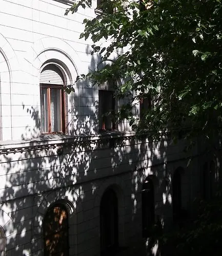 New Modern Homes Rakoczi 57 Budapest