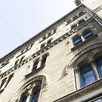 Apartament Rakoczi 57 *