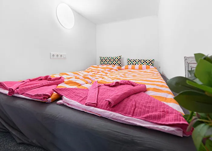 New Modern Homes Rakoczi 57 * בודפשט